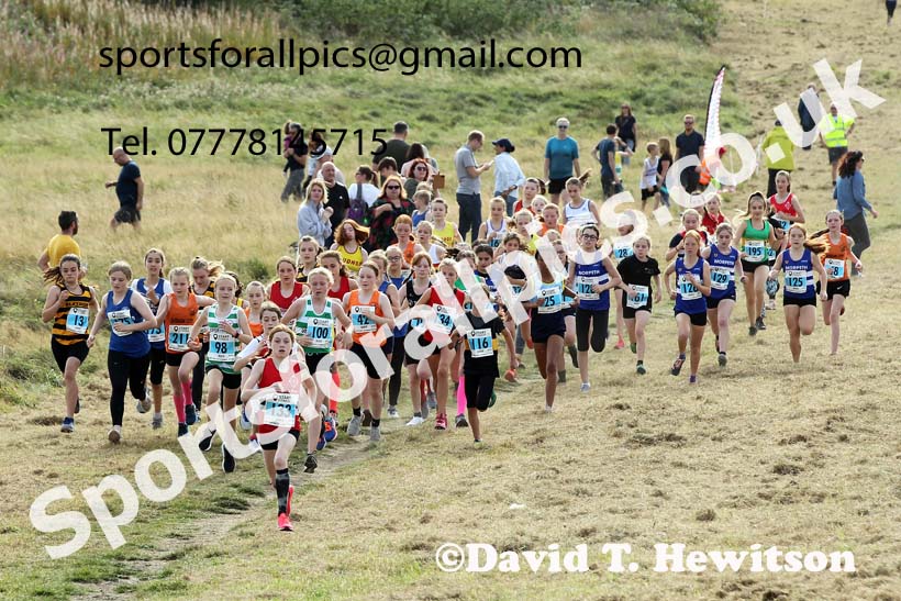 Girls under-13s 2021 North Eastern League, Wrekenton, Low Fell, Gateshead. Photo: David T. Hewitson/Sports for All Pics
